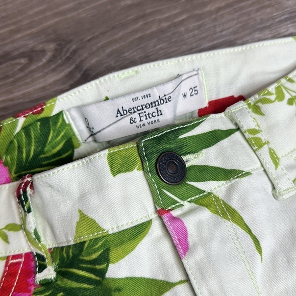 Abercrombie & Fitch Multi Tropical Print Low-Rise Cropped Skinny Pants Sz 25 - Picture 3 of 11